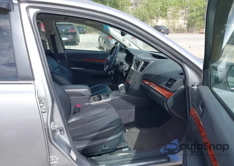 2011 Subaru Outback 2.5I Limited из США, поврежденный, VIN 4S4BRBKC1B3348730